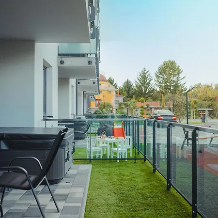 Onyx Luxury Aparthotel Sarvar Exterior photo