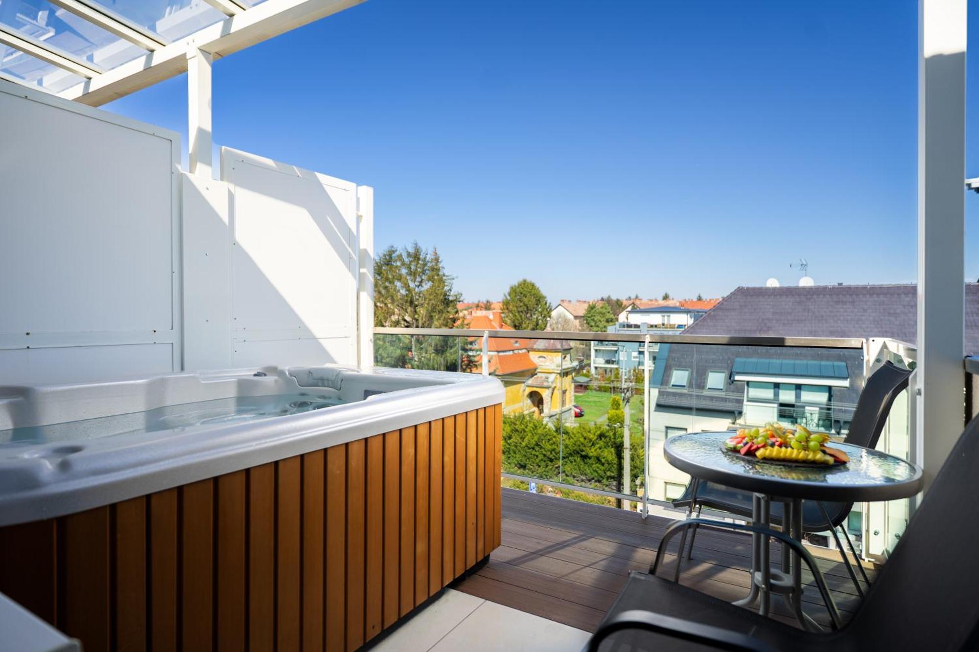 Onyx Luxury Aparthotel Sarvar